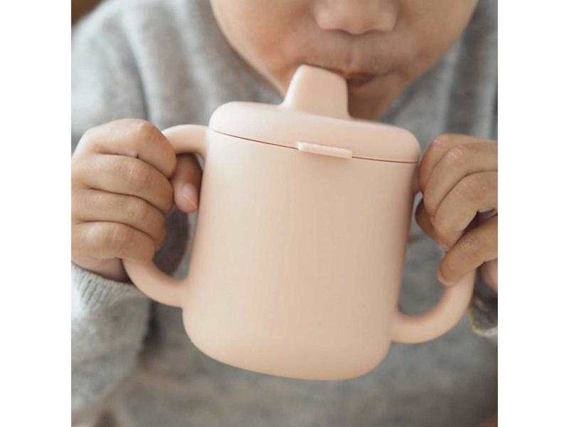Tasse d'apprentissage silicone rose