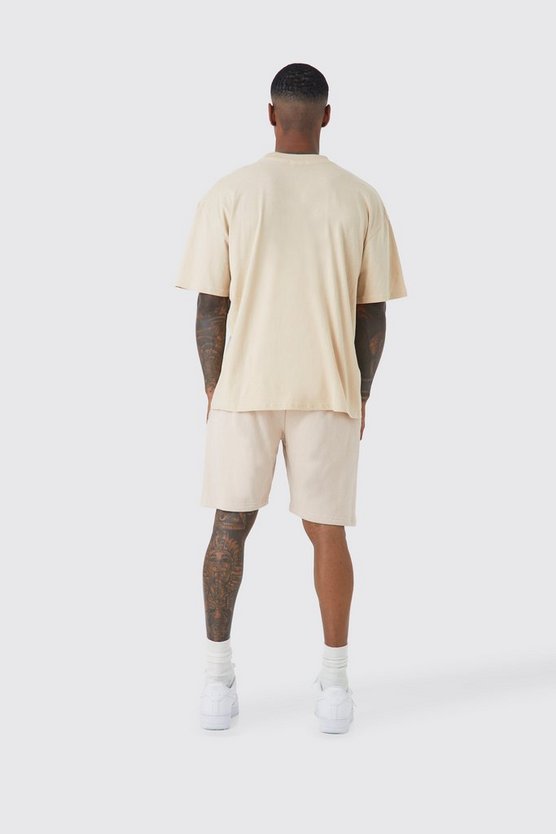 Oversize Official T-Shirt & Shorts