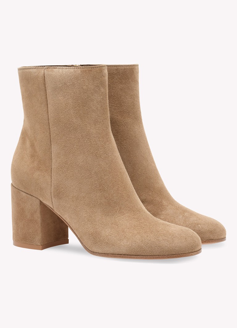 Cizma Joelle de Gianvito Rossi din piele intoarsa