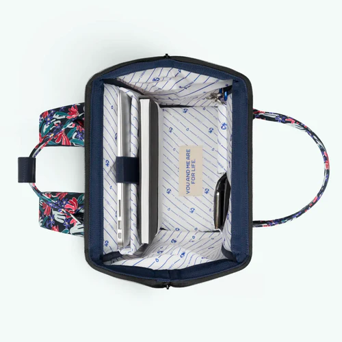 Edea Medium Adventurer Backpack, Blue