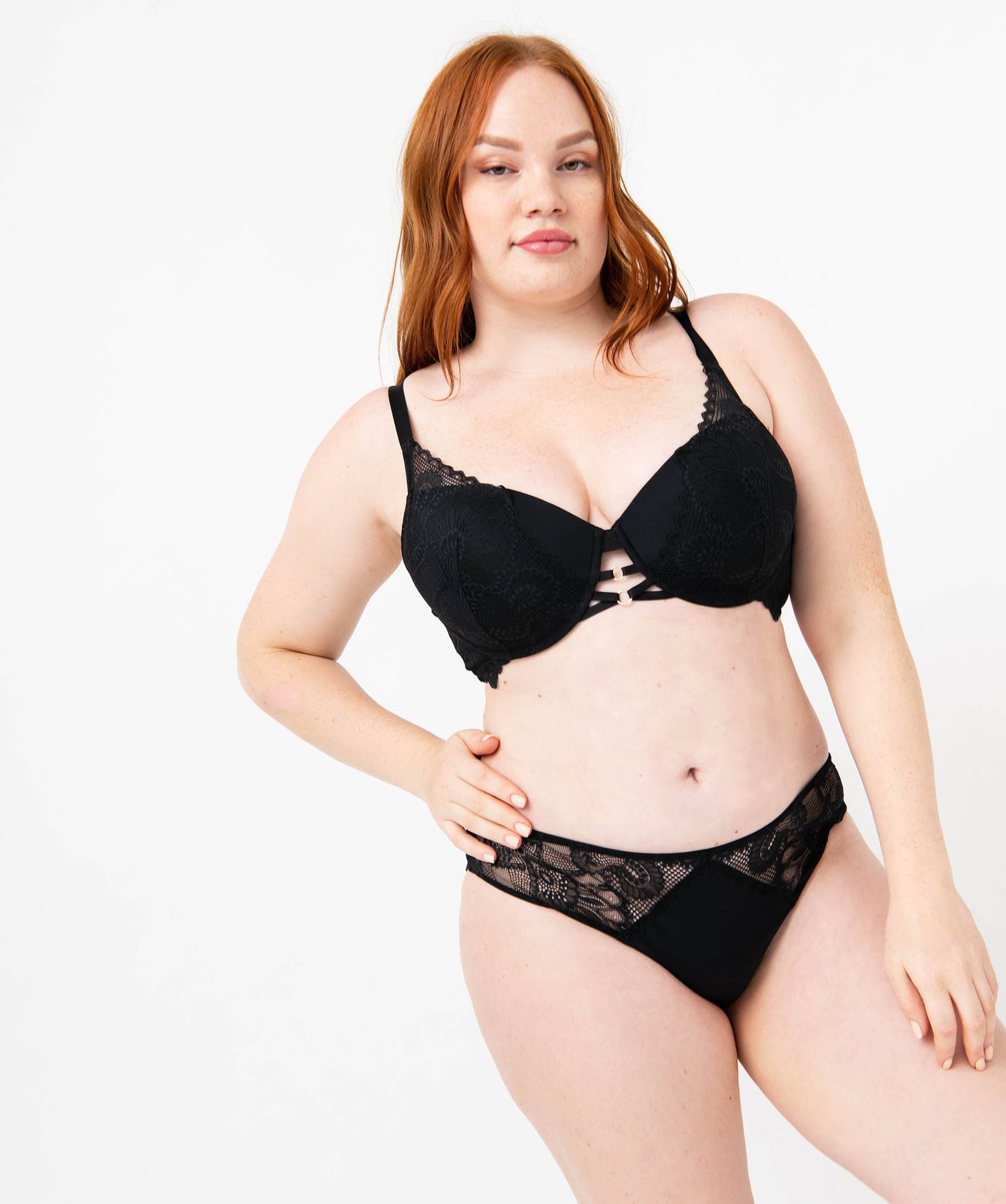 Soutien-gorge grande taille embotant à armatures et coque... noir | GEMO
