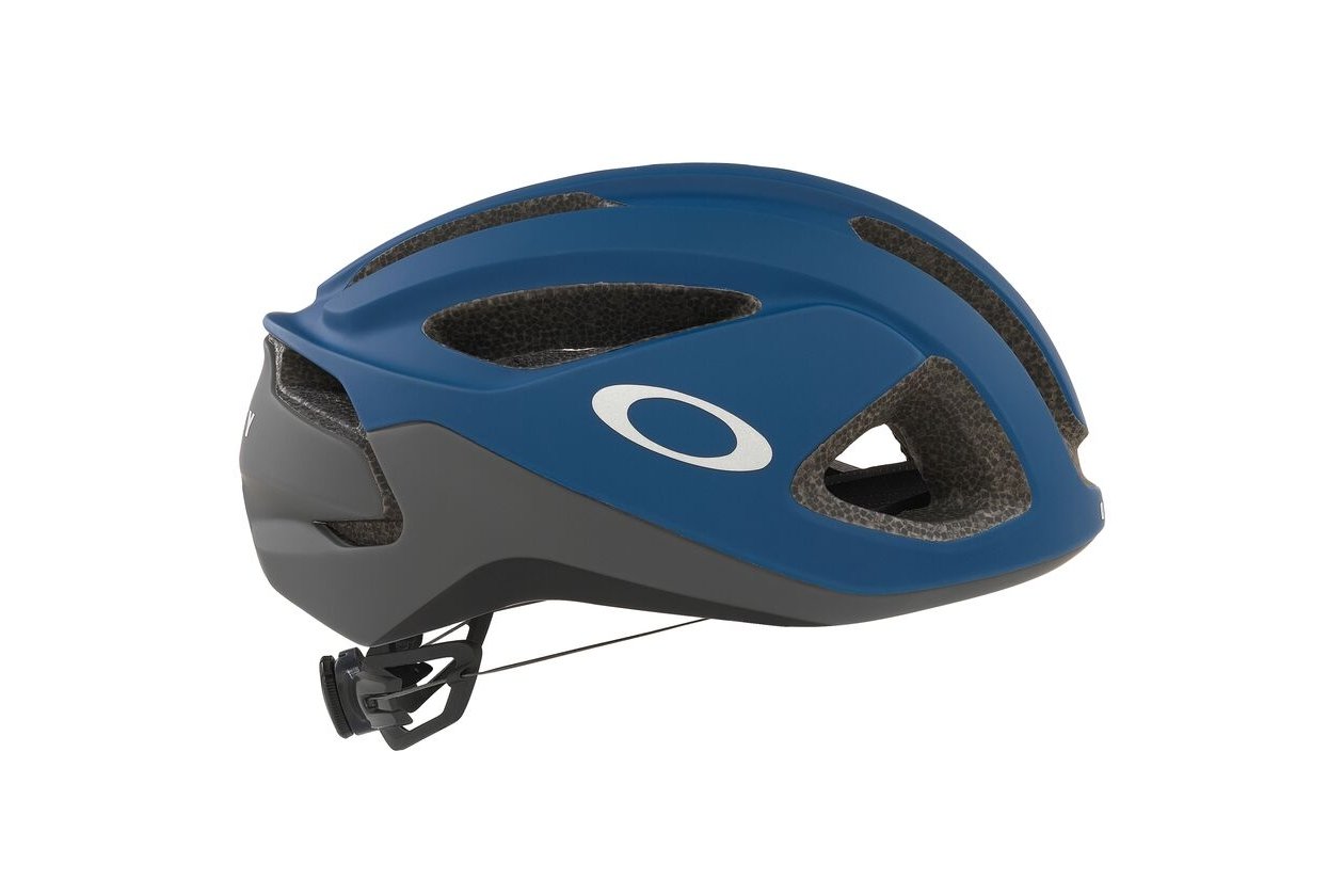 Oakley ARO3
