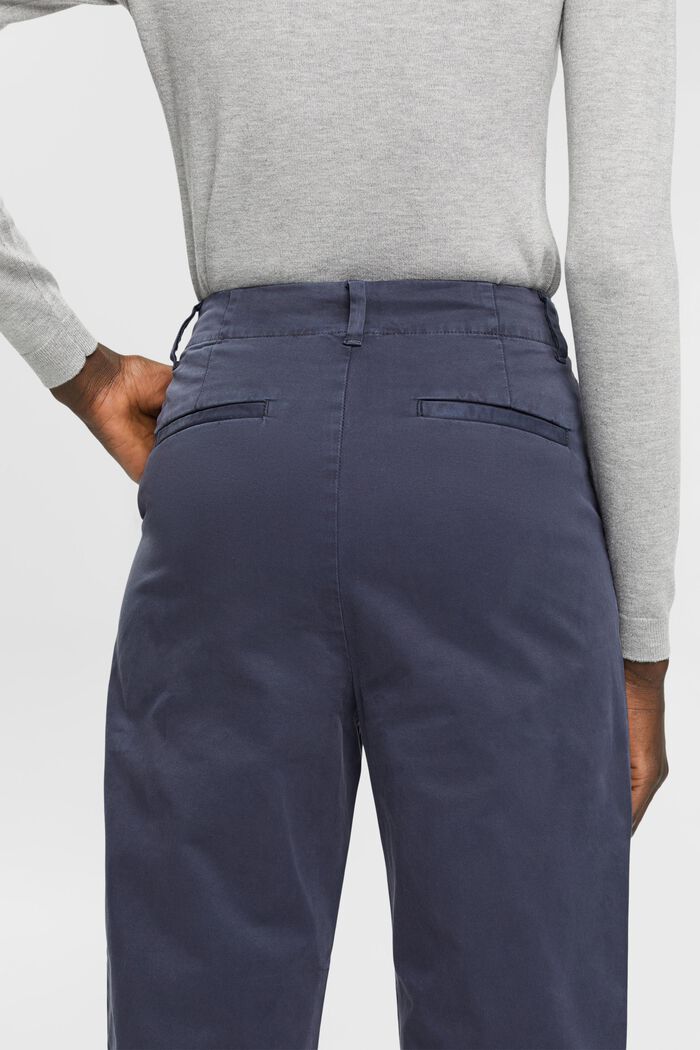 Chinohose mit Bundfalten