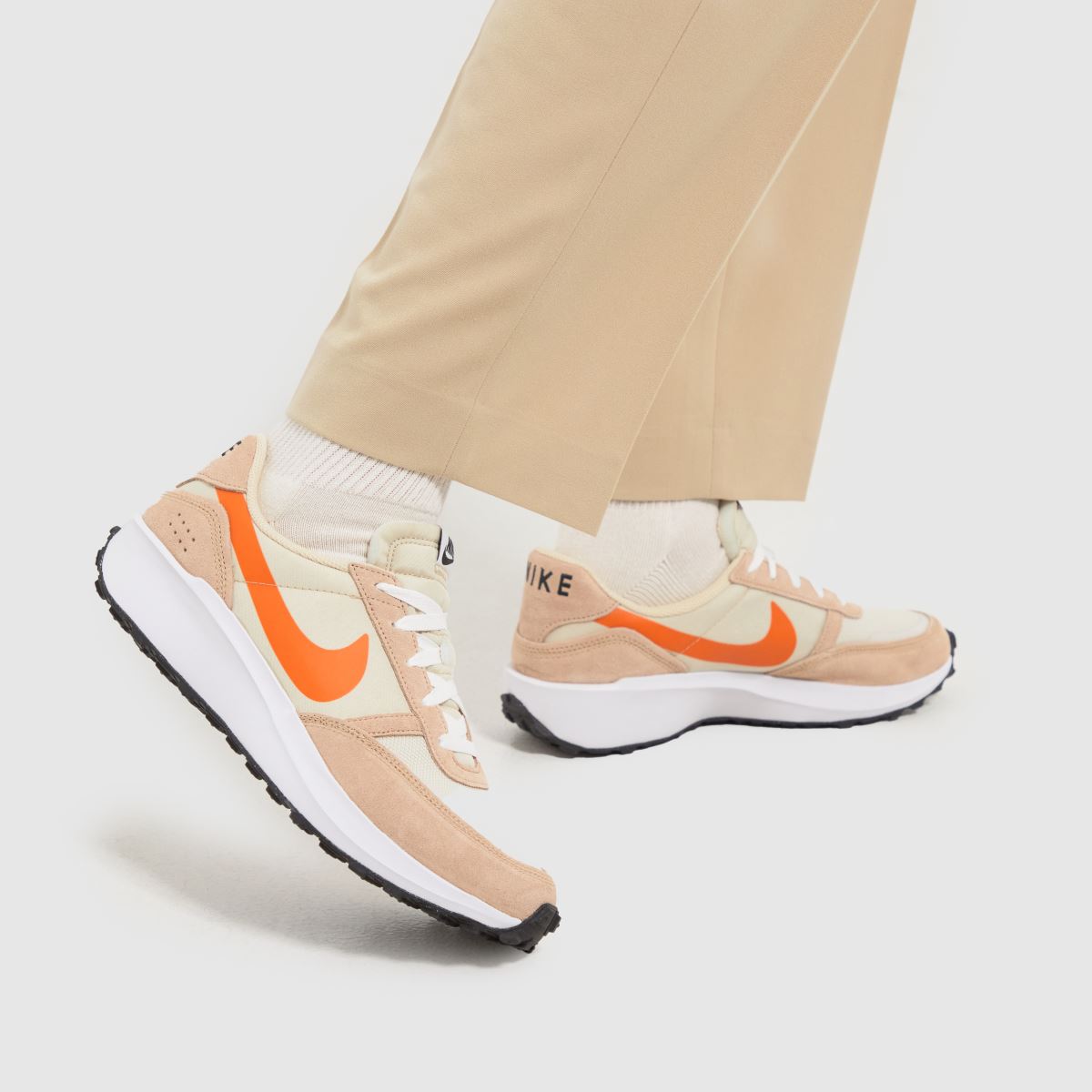Nike – Våffeldebut – Beige flerfärgade sneakers