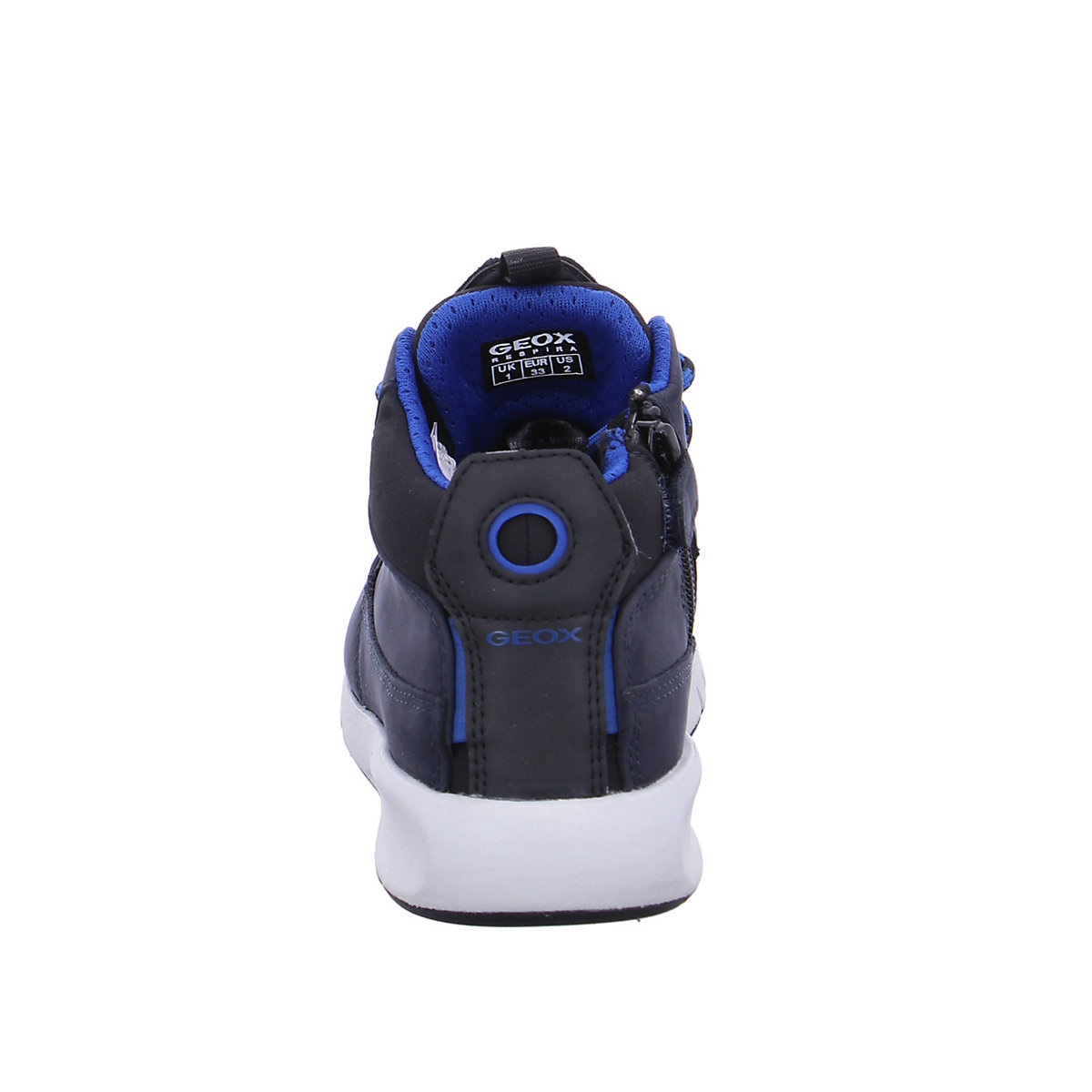 Schnürhalbschuhe