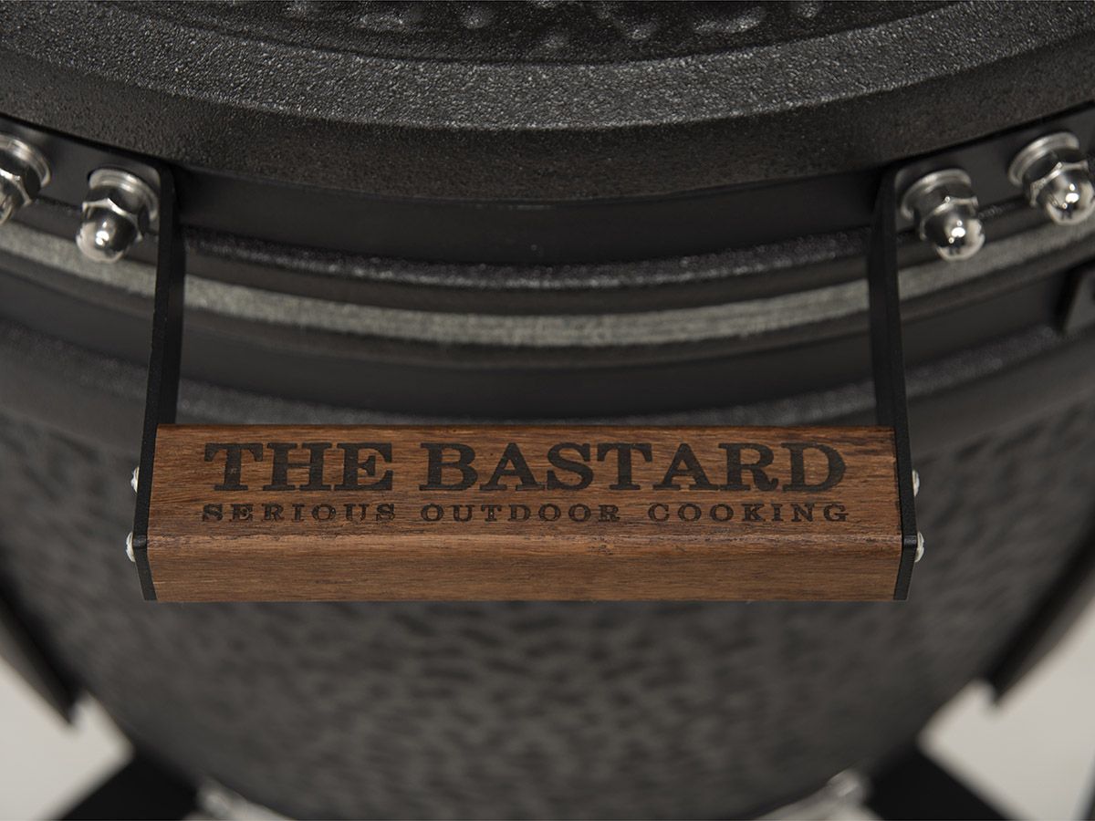The Bastard Compact Urban 2021 Kamado Grill