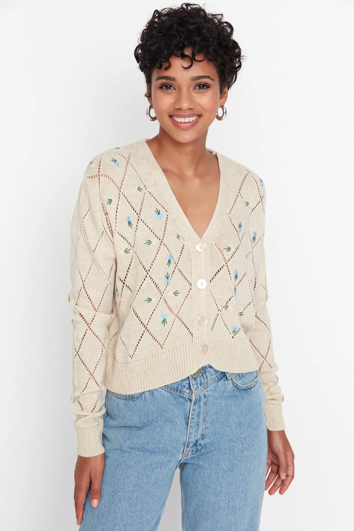 Trendyol Collection  Strickjacke mit Steinstickerei TWOAW22HI0188