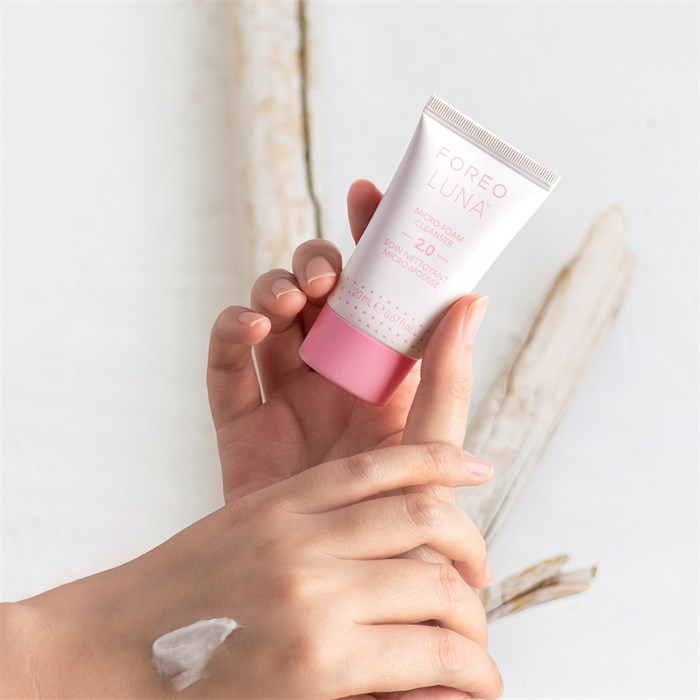 Micro-Foam Cleanser