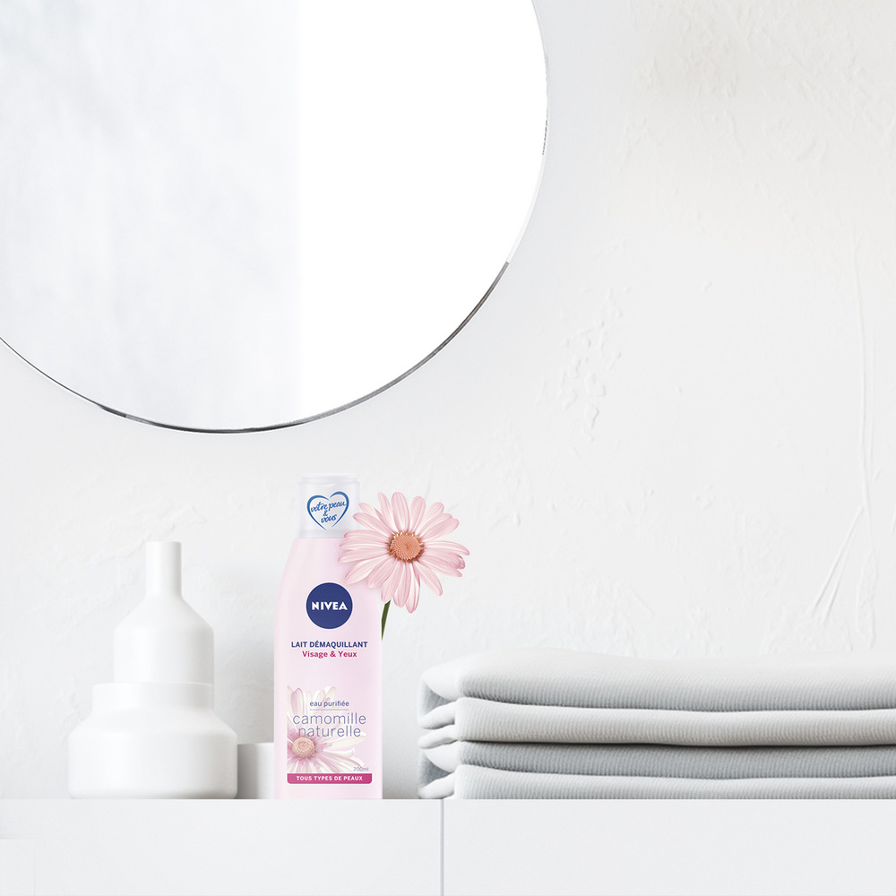 nivea Lait Visage & Yeux Camomille naturelle Lait démaquillant