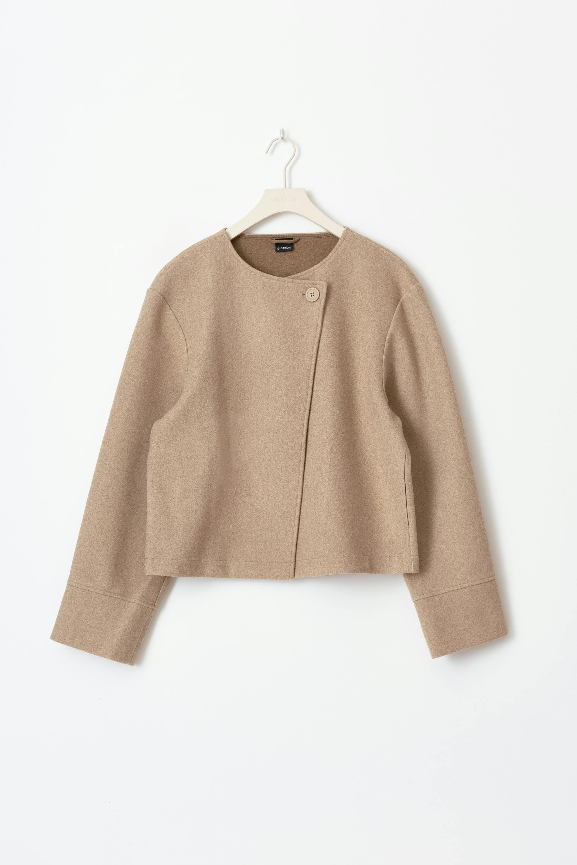 One button jacket
