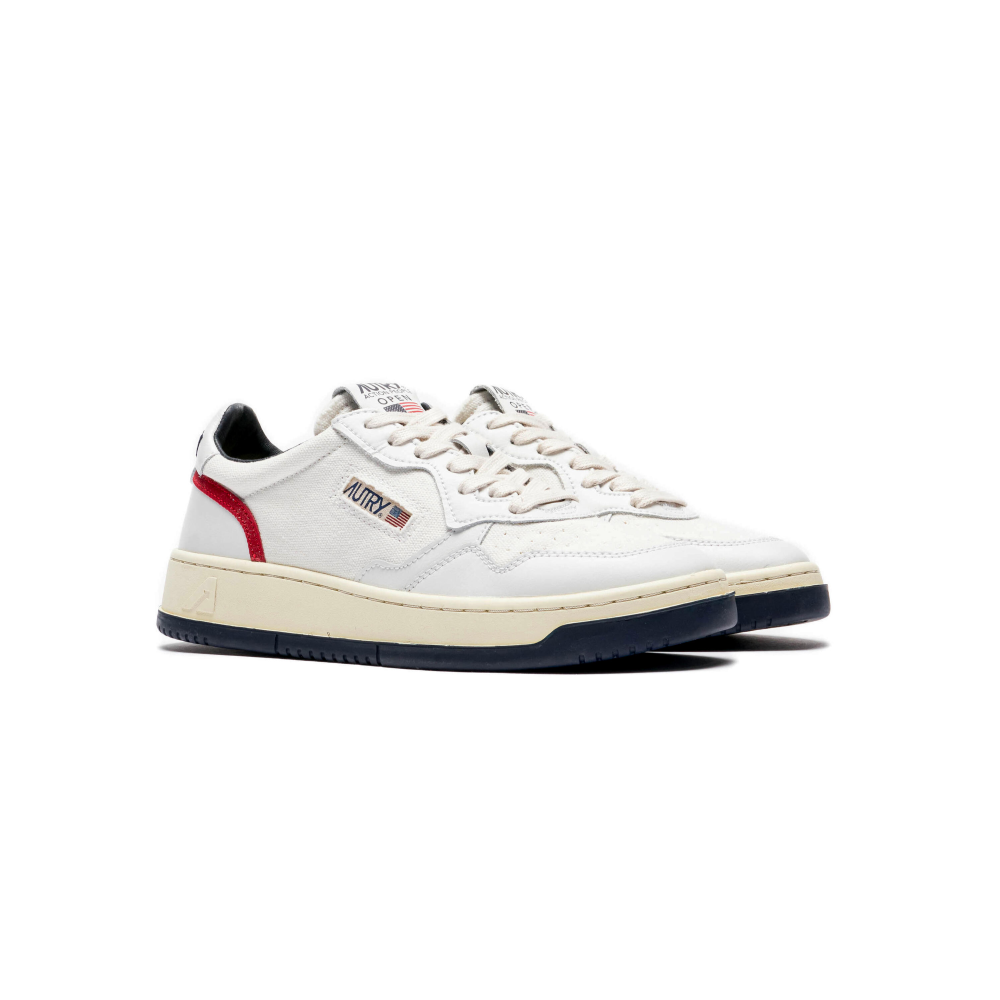 Autry WMNS OPEN LOW AOLWCE15 / weiss