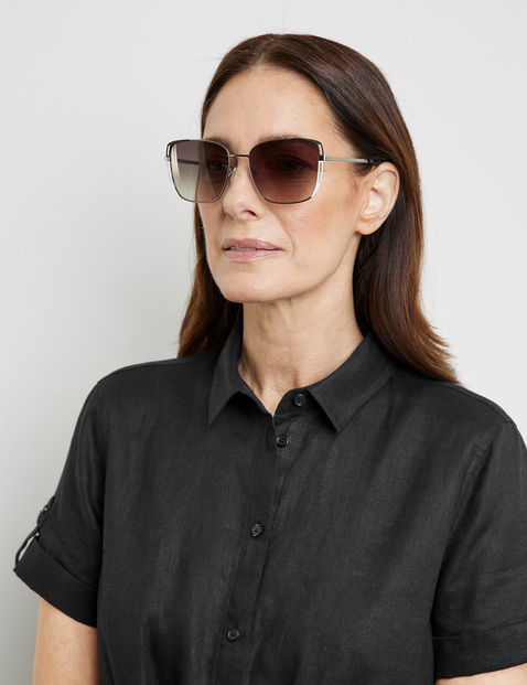 Sonnenbrille im Retrolook