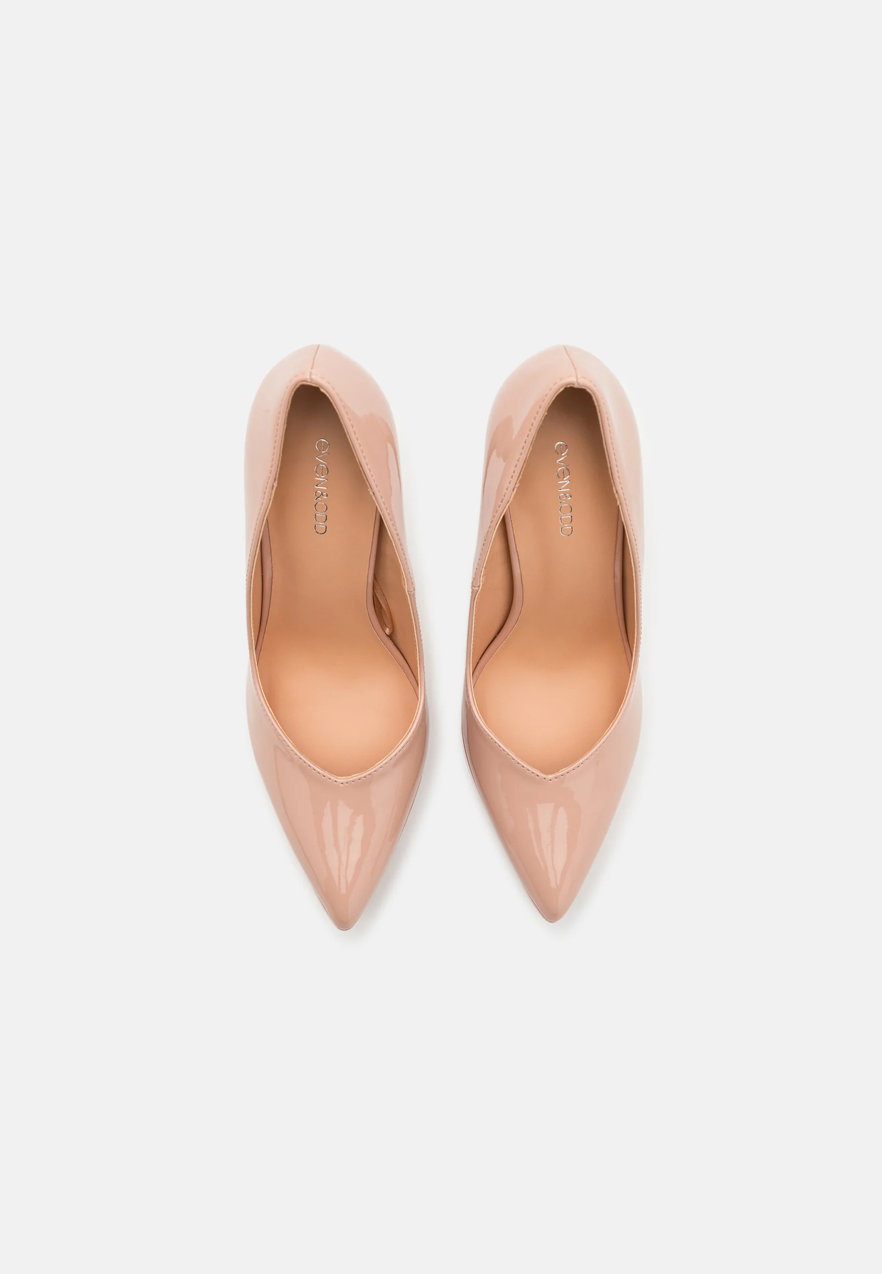 Zapatos de plataforma pares e impares