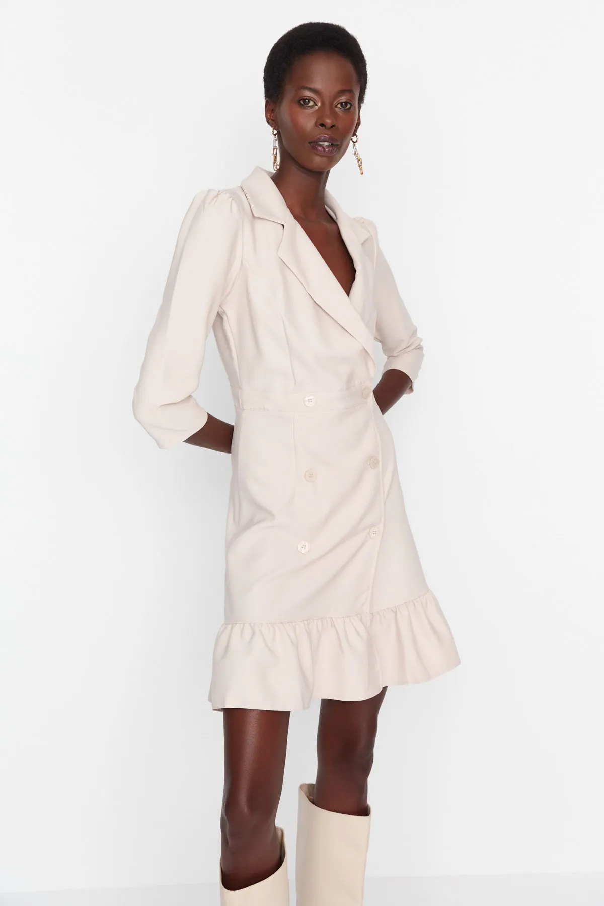 Trendyol Collection  Ecrufarbenes Jacke-Webkleid TWOSS20EL0407