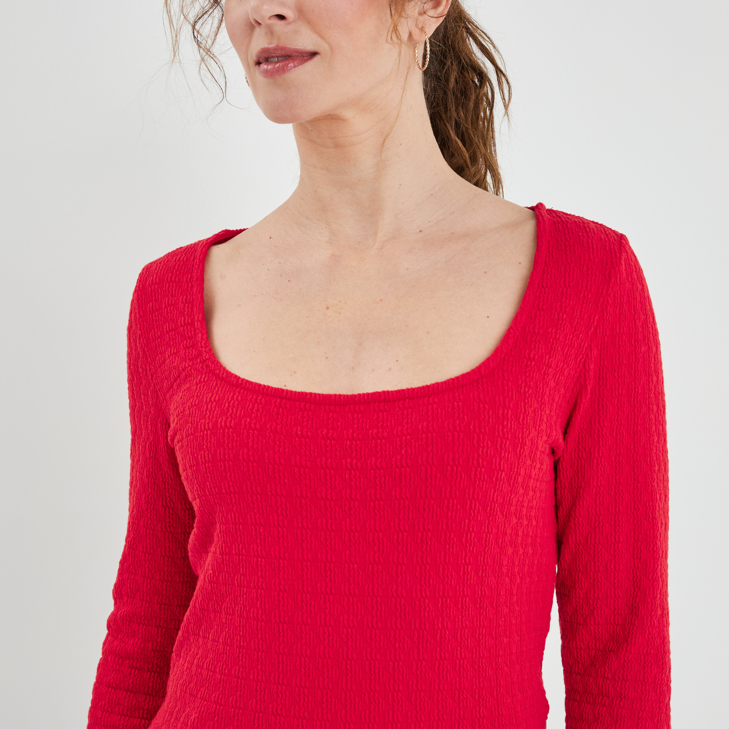 T-shirt avec encolure carrée orange corail femme | La Halle