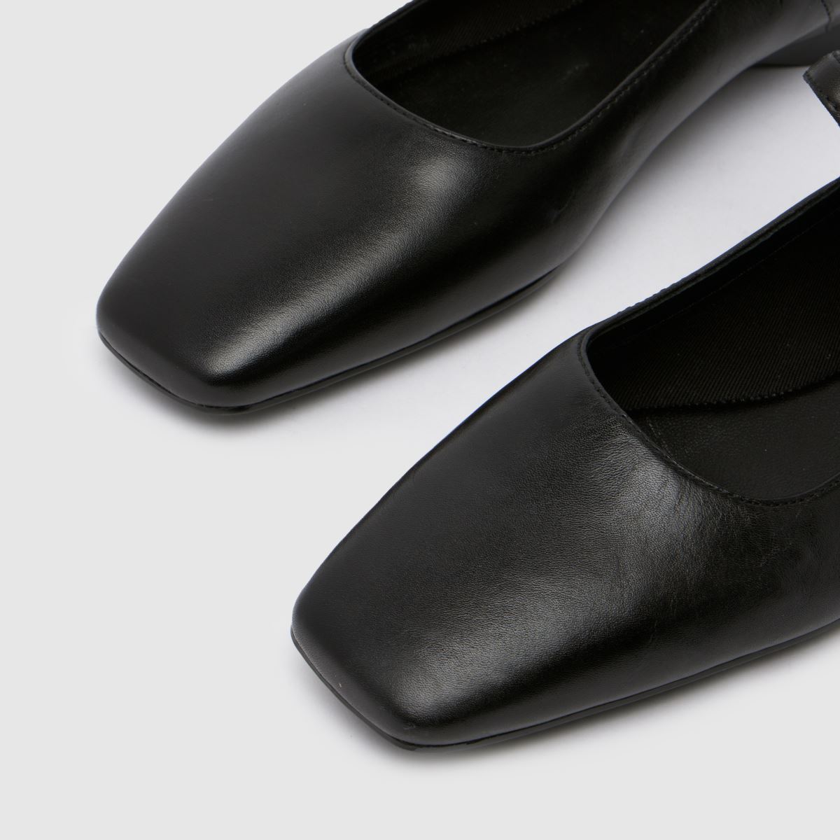 Vagabond Shoemakers – Delia – Svarta ballerinaskor med Mary Jane-motiv