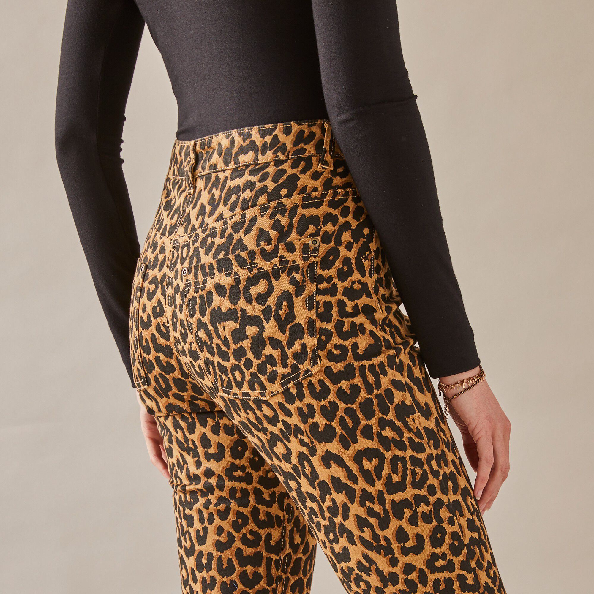 Pantalon droit stretch imprimé peau de bête