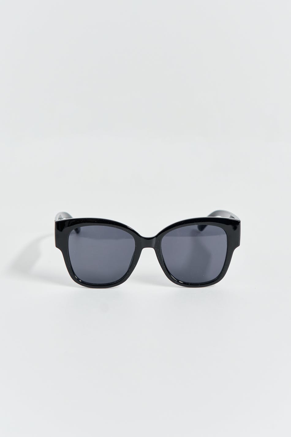 Oversized sunglasses