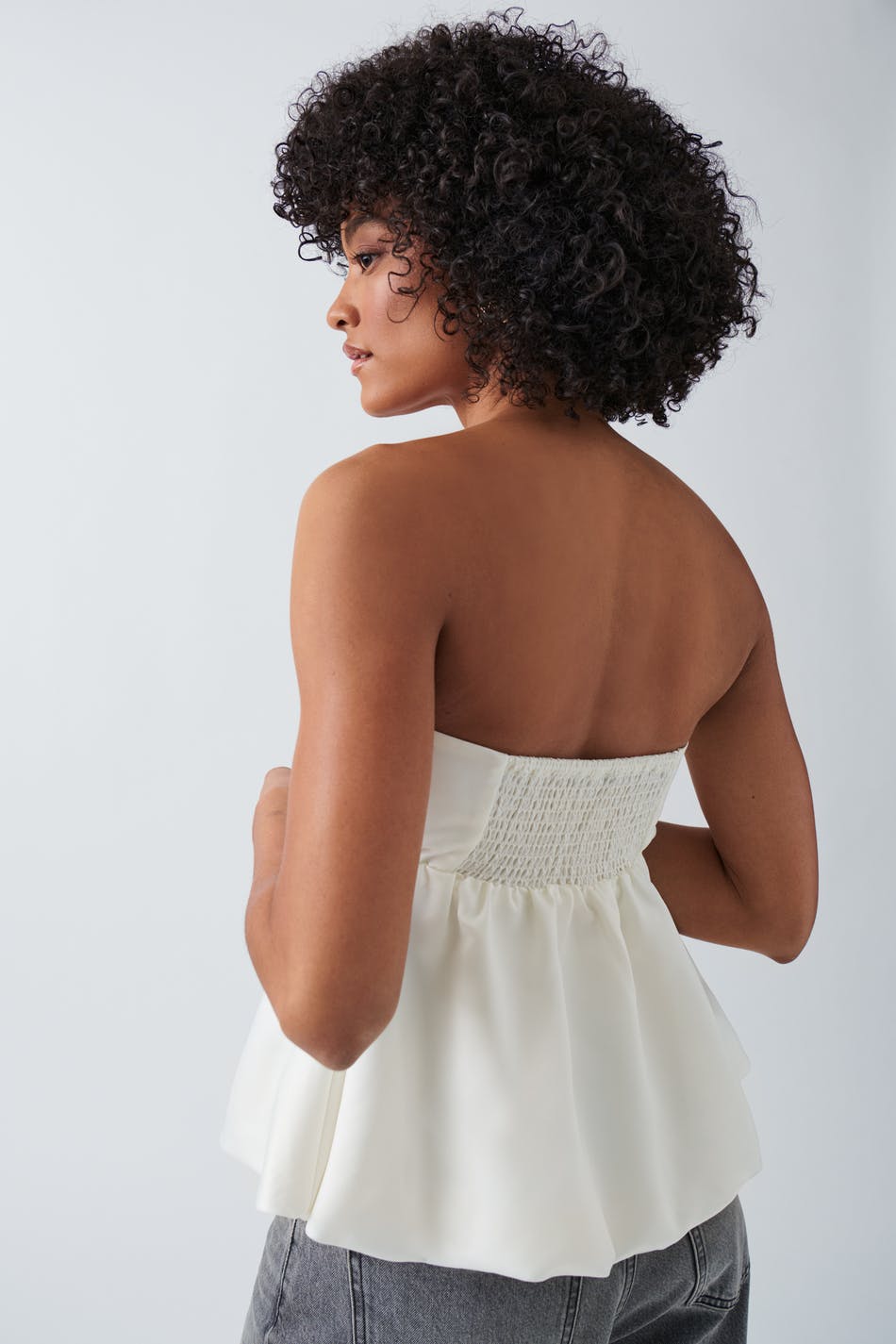 Frill singlet