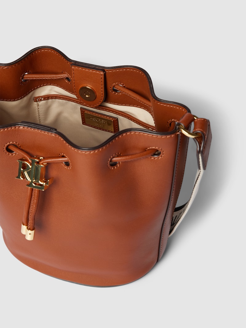 Bucket Bag mit Label-Detail Modell 'ANDIE' in cognac