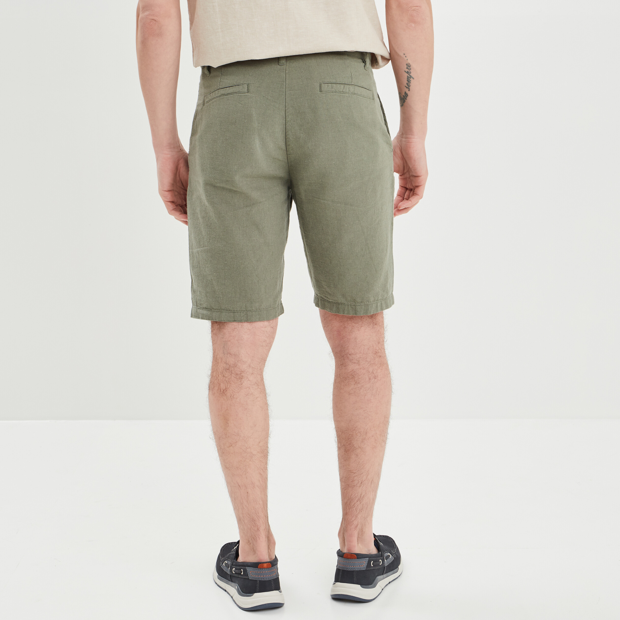 Short chino droit lin majoritaire vert kaki homme | La Halle