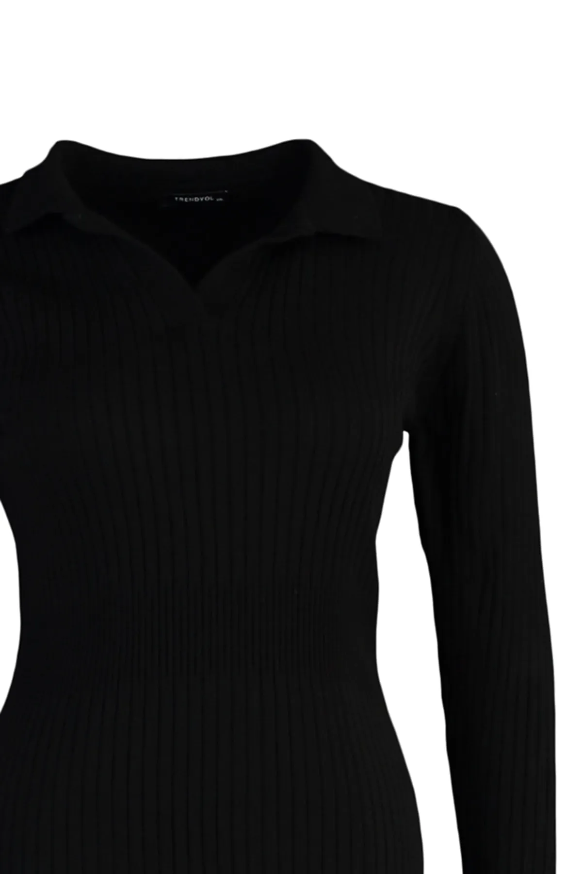 Trendyol Curve  Schwarzes Strickkleid mit Rollkragen