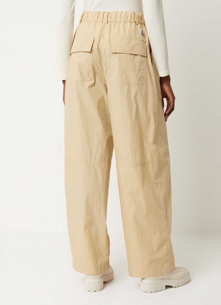 Pantaloni cargo Moncler a vita alta e gamba larga con tasche laterali