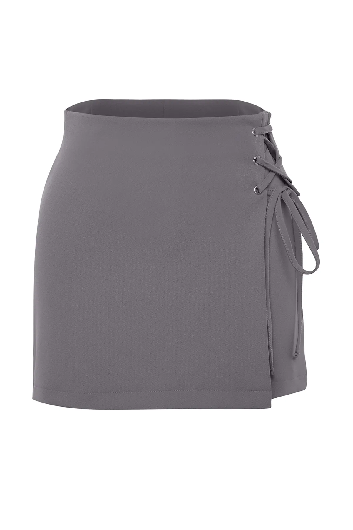 Trendyol Collection  Anthrazitfarbene, gewebte Shorts mit Ösendetails TWOAW21SR0038