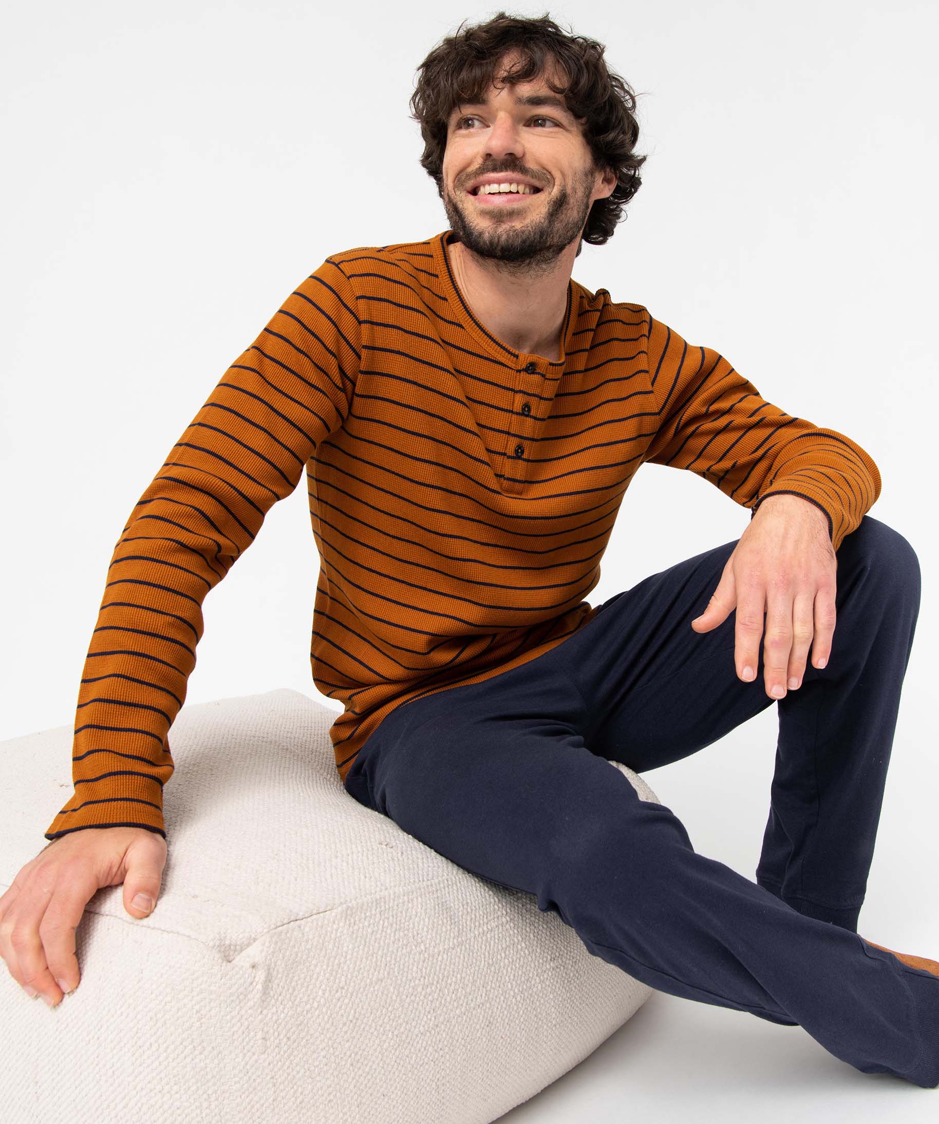 Pyjama homme avec haut tunisien rayé en nid d'abeille marron | GEMO