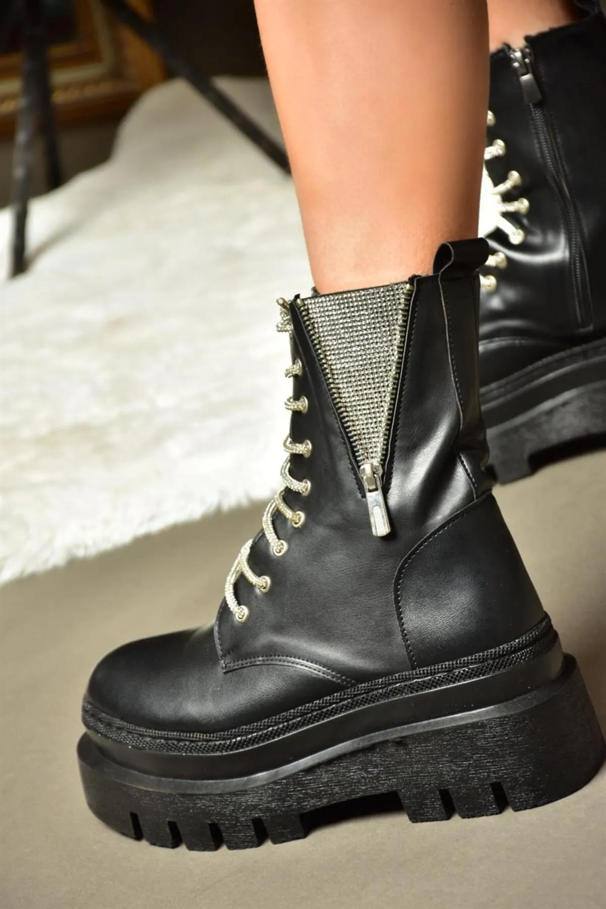 Fox Shoes  R726659009 Schwarze Steinschnürstiefel für Damen