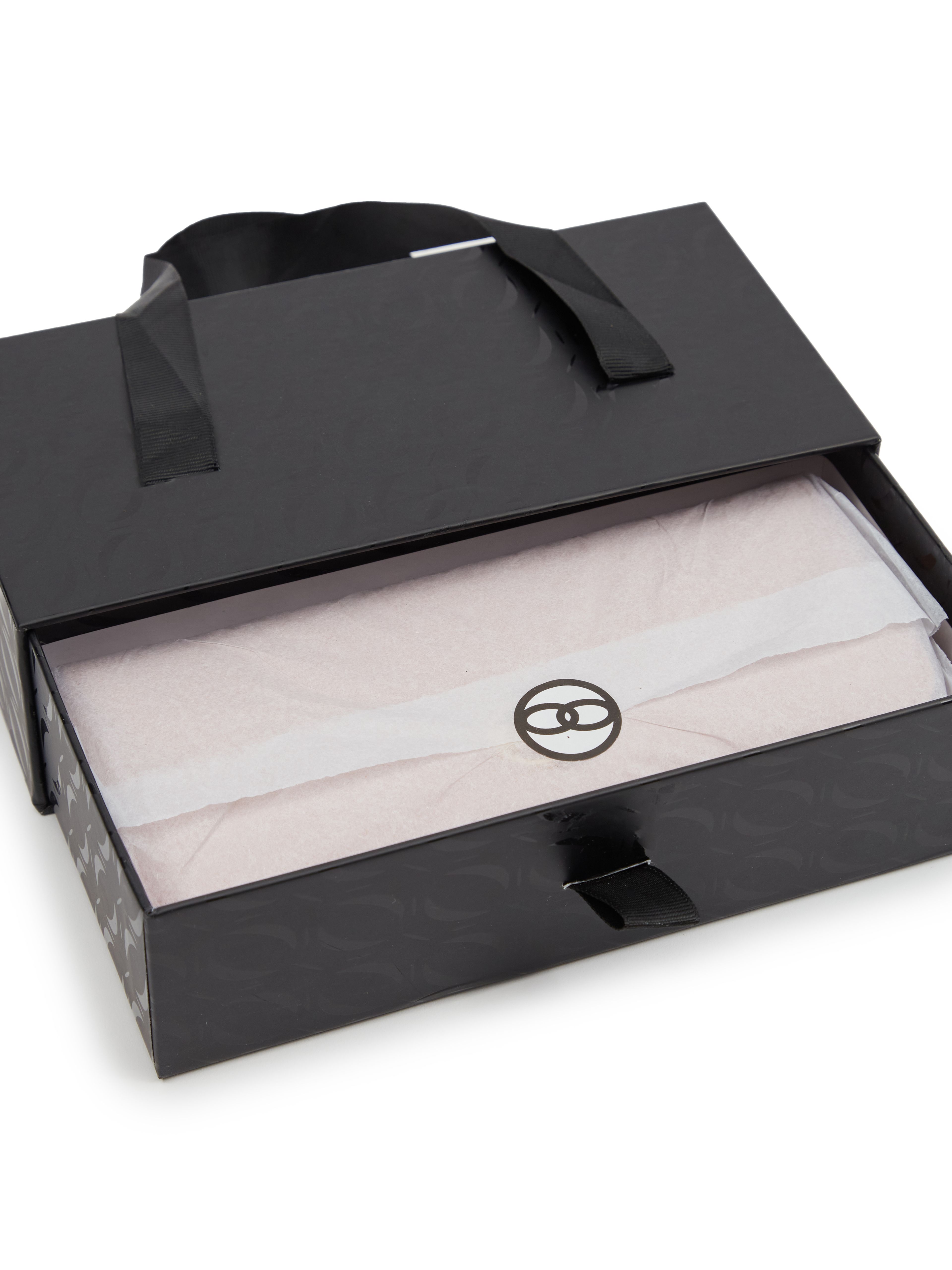 Cremefarbene Damengeldbörse in Geschenkbox ORSAY