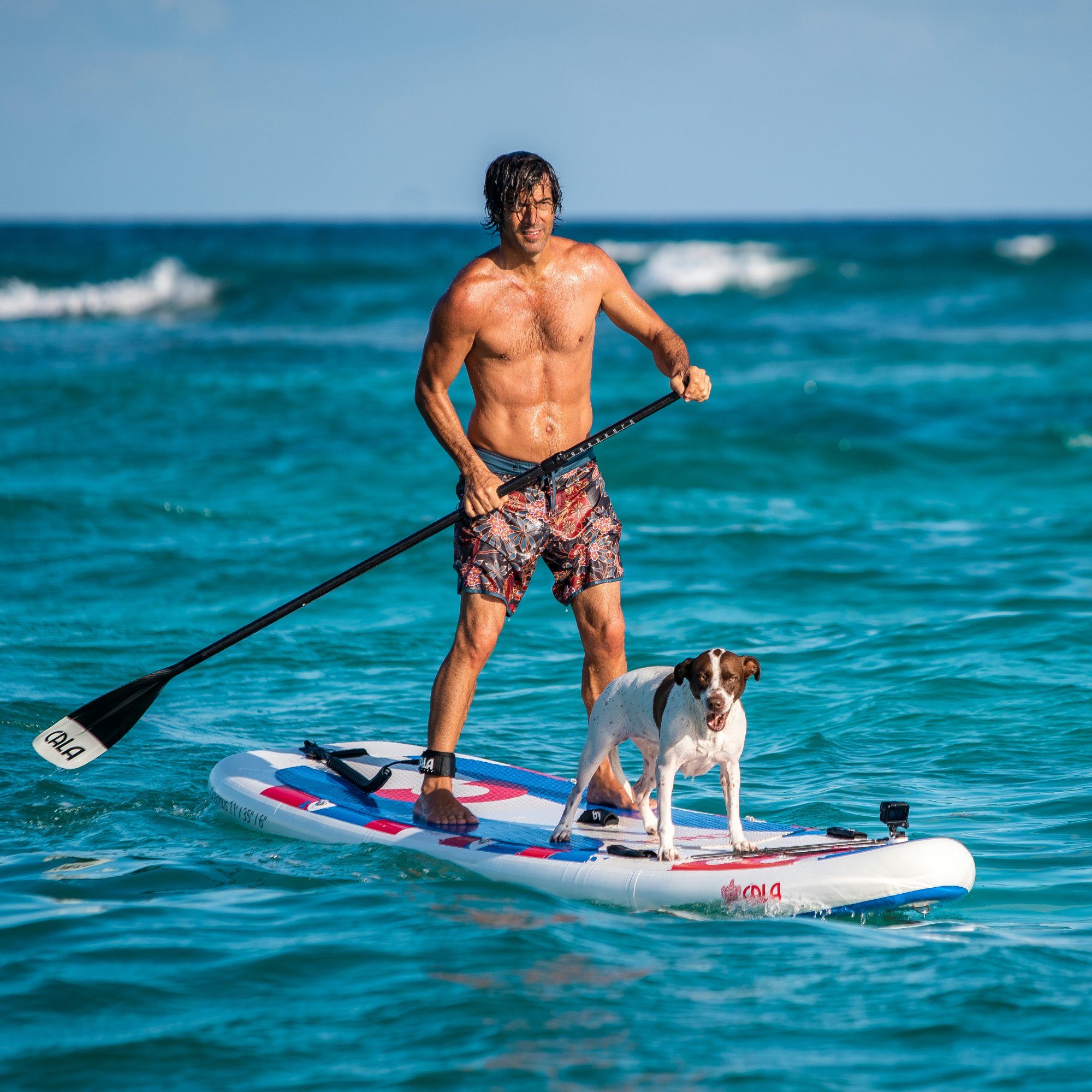 CALA SUP-Board MAZU, SUP- Board, aufblasbar, (Komplett-Set, SUP BOARD inkl. Rucksack-Trolley, Leash zu Sicherung, 3 abnehmbaren Finnen, Double Action Pumpe, Carbon-Paddel (775g), Reparatur Kit und Kamera Halterung), Allrounder für Anfänger und Fortge
