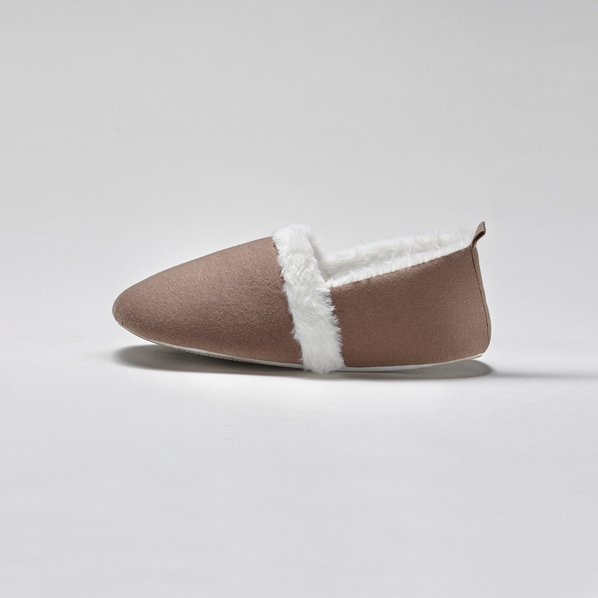 Chaussons doublés fausse fourrure