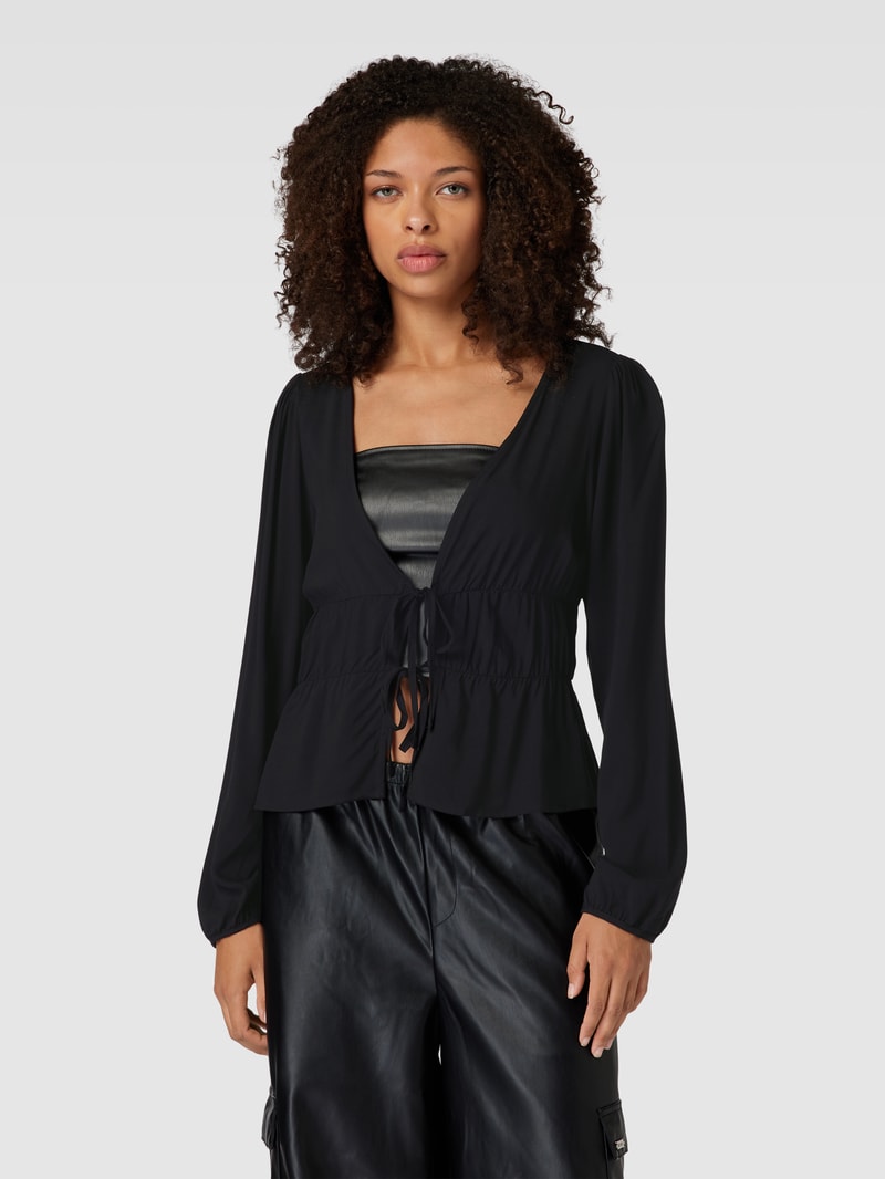 Bluse aus Viskose mit Schnürung Modell 'NOVA LIFE' in schwarz