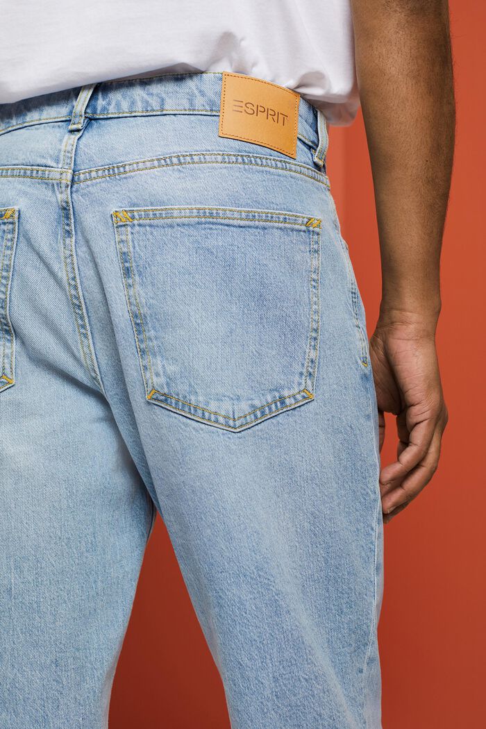 Jeans in bequemer, schmaler Passform