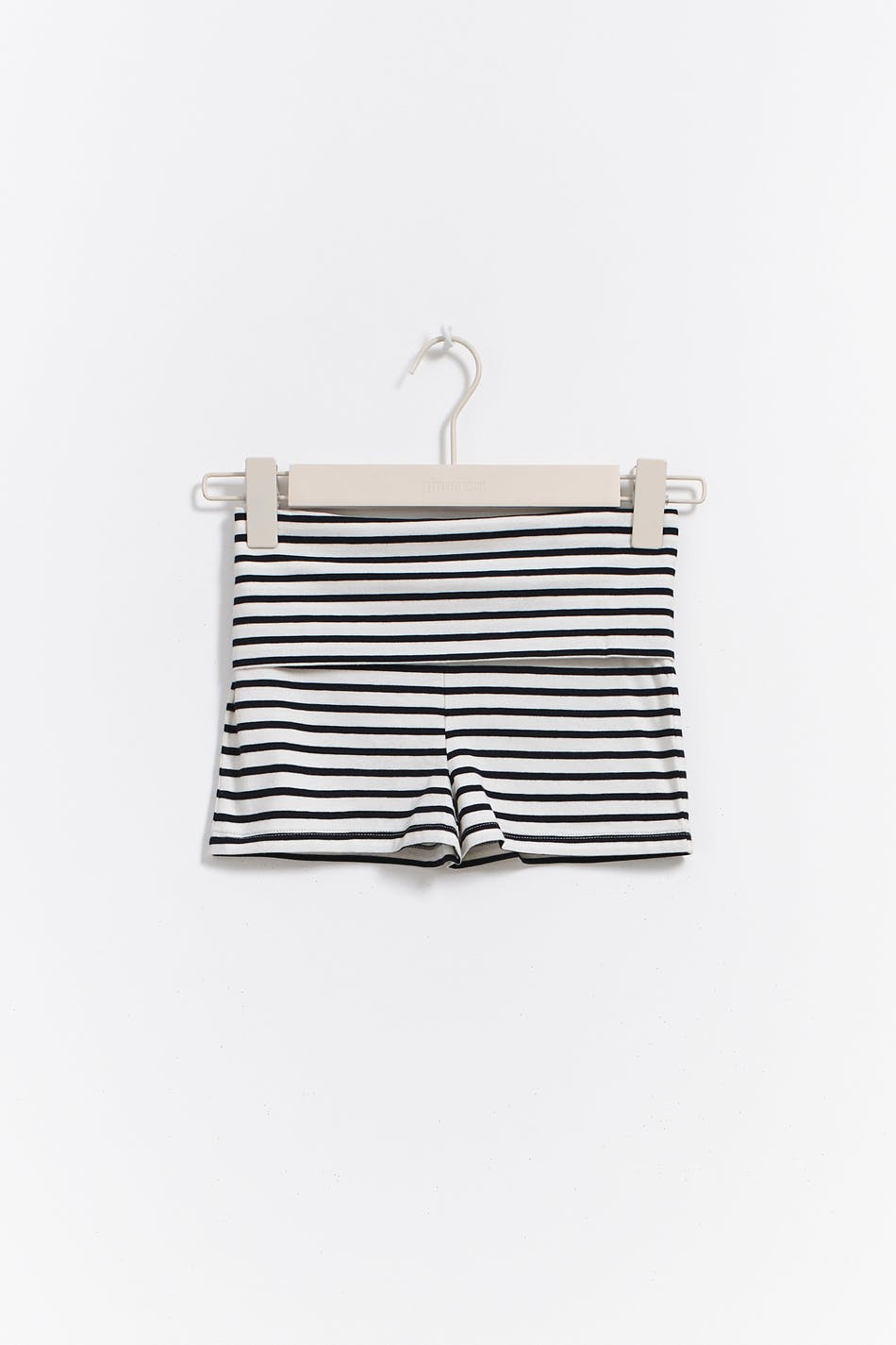 Y low waist yoga shorts