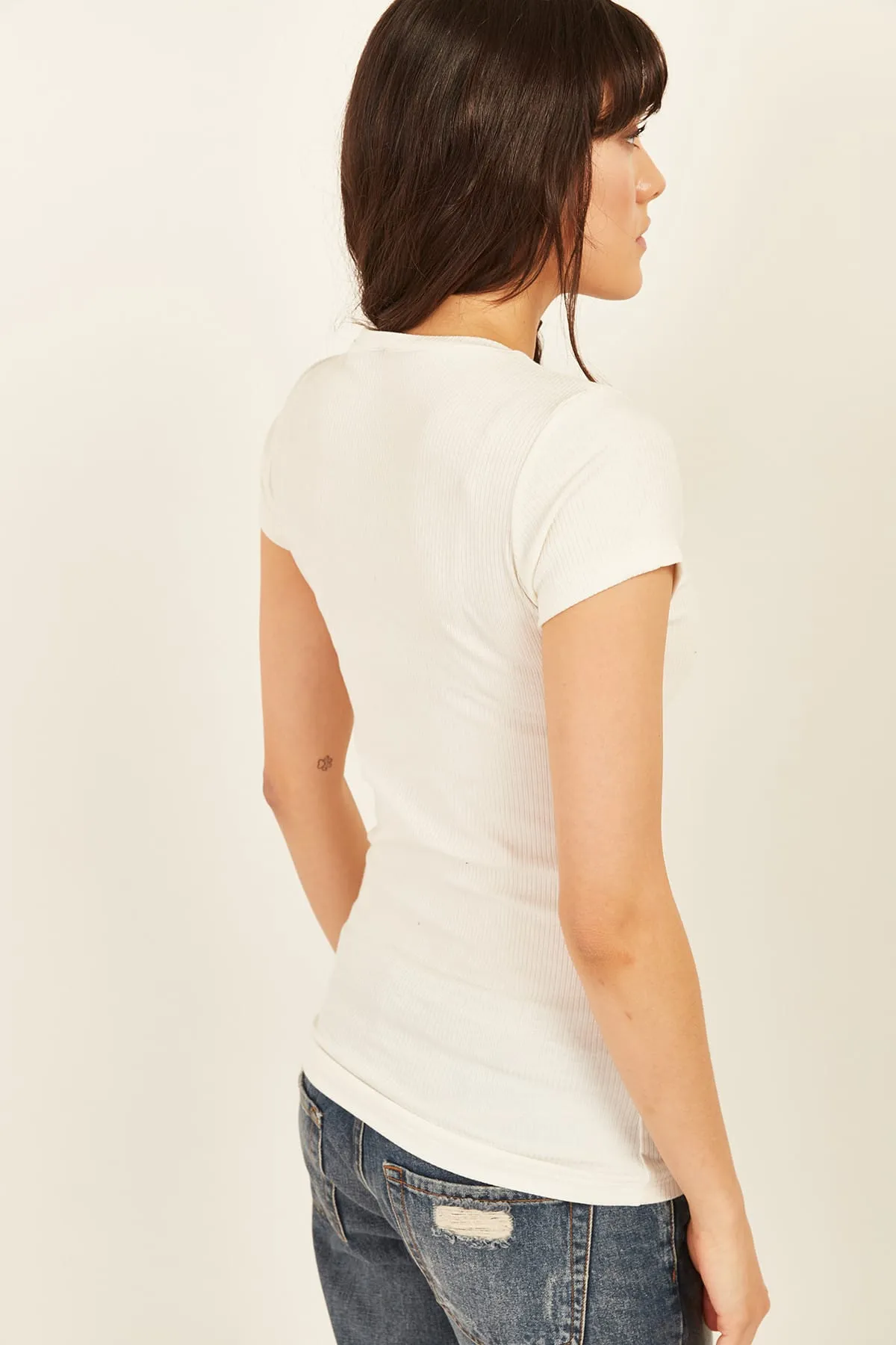 Olalook  Ecrufarbenes Camisole-T-Shirt mit Reißverschluss für Damen BLZ-19000112