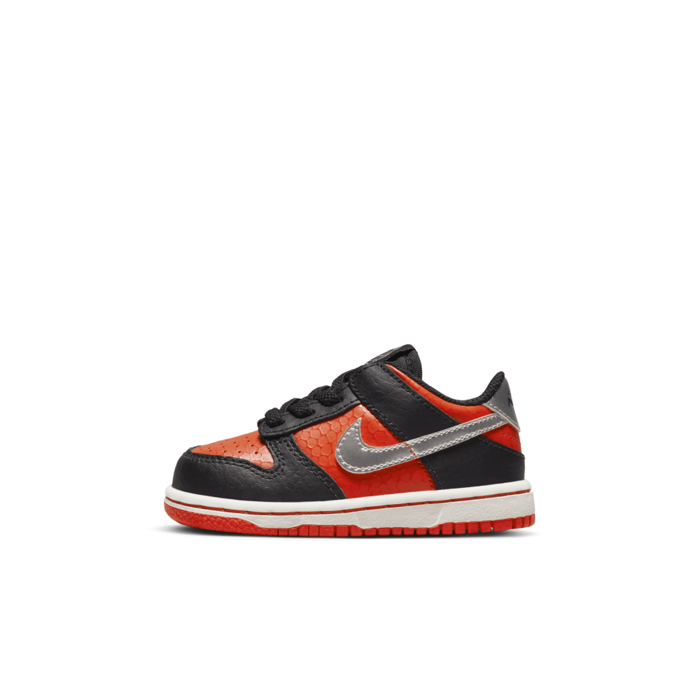 Nike Dunk Low DV1987-001 / schwarz
