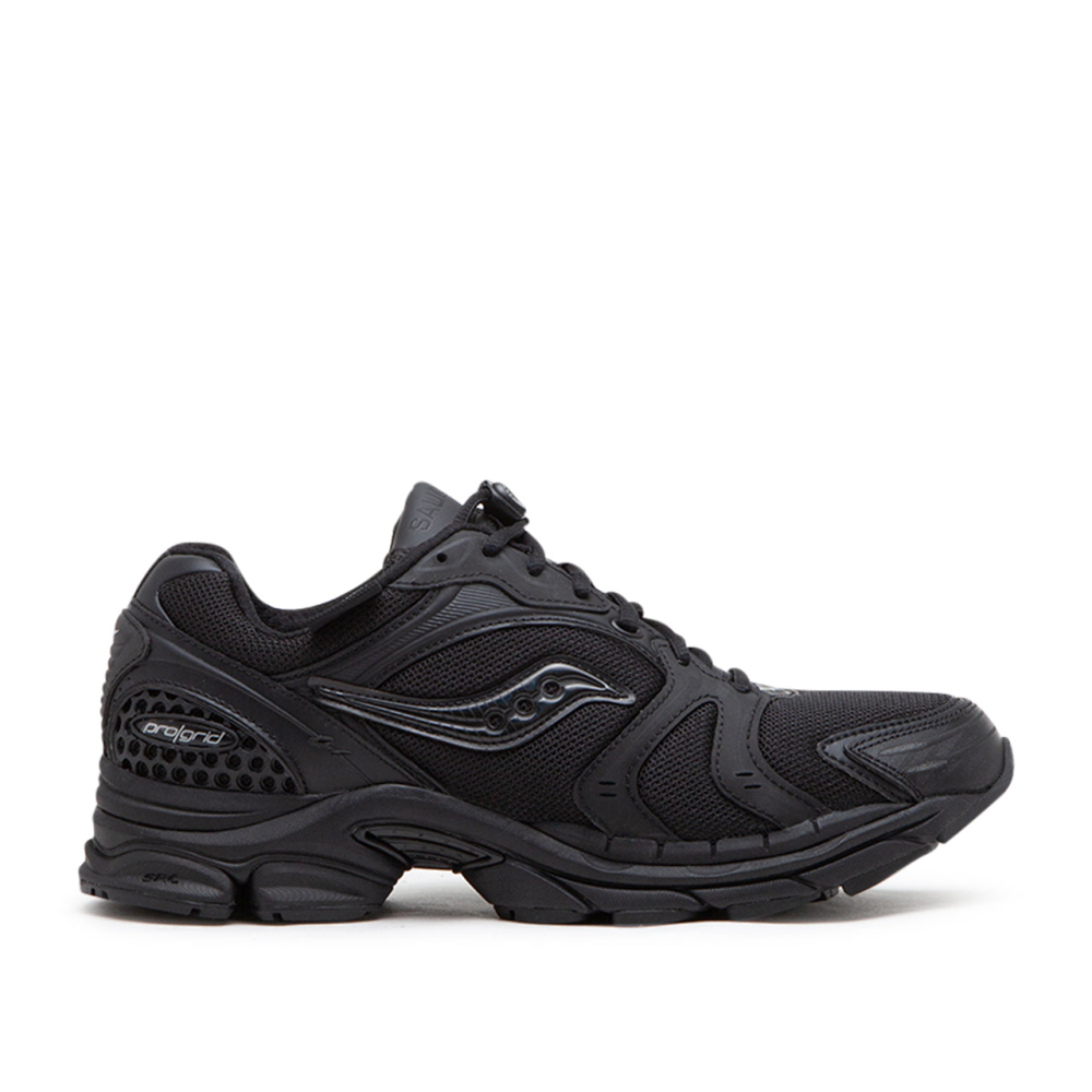 Saucony Progrid Triumph 4 Gorpcore S70758-1 / schwarz