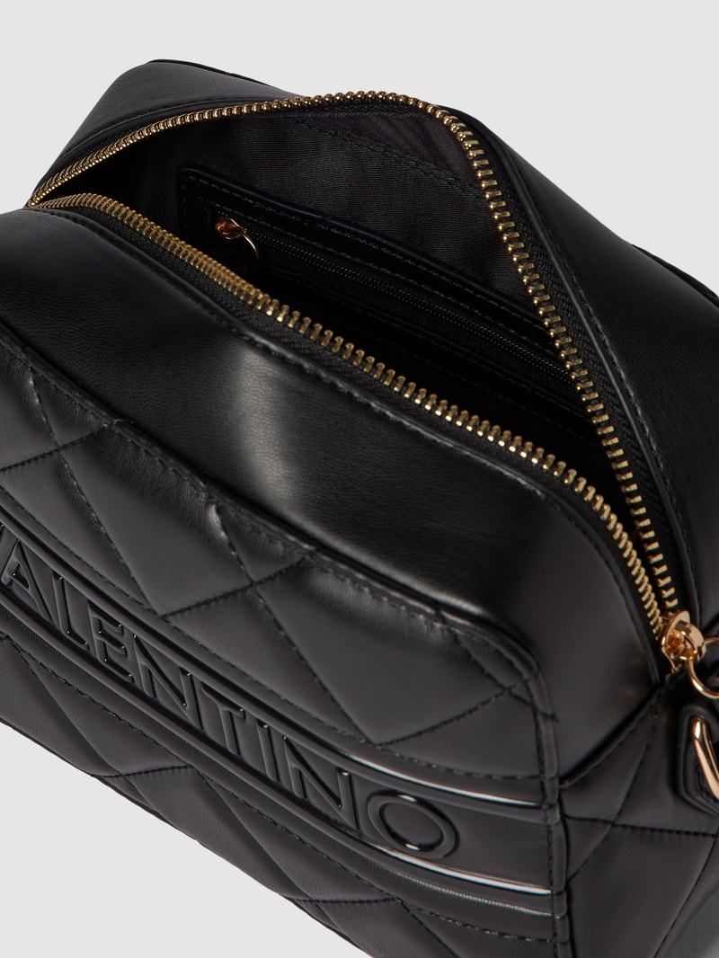 Handtasche mit Steppnähten Modell 'ADA' in schwarz