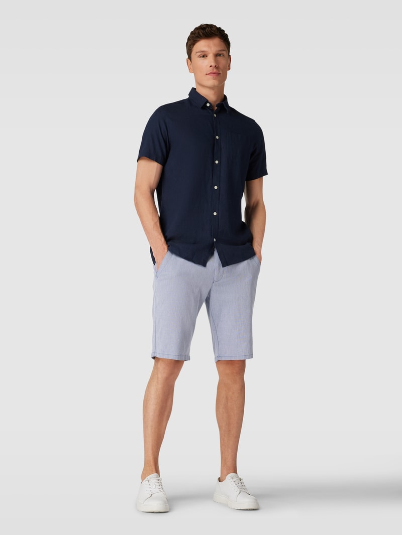 Bermudas mit Stoffgürtel in blau