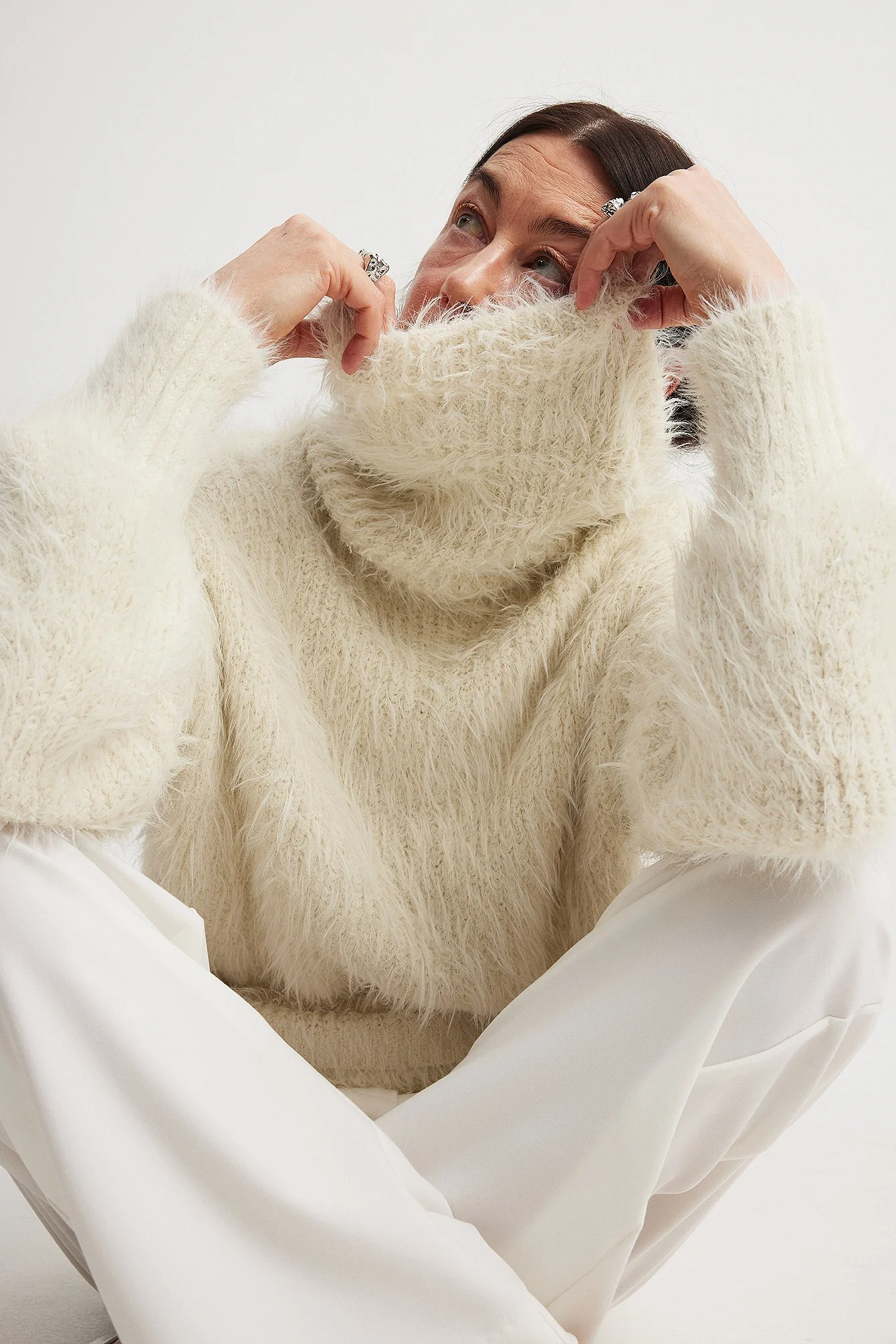 Gestrickter Oversize-Rollkragenpullover