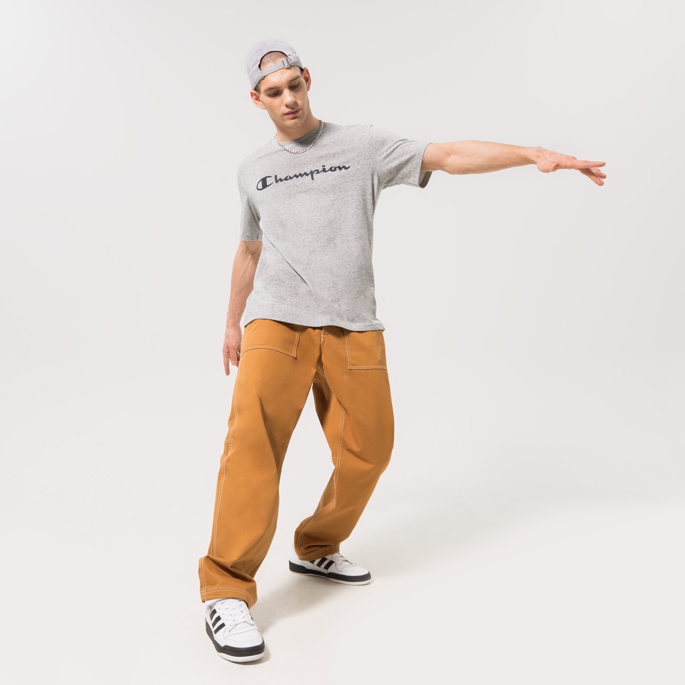 CHAMPION T-SHIRT CREWNECK T-SHIRT Grau