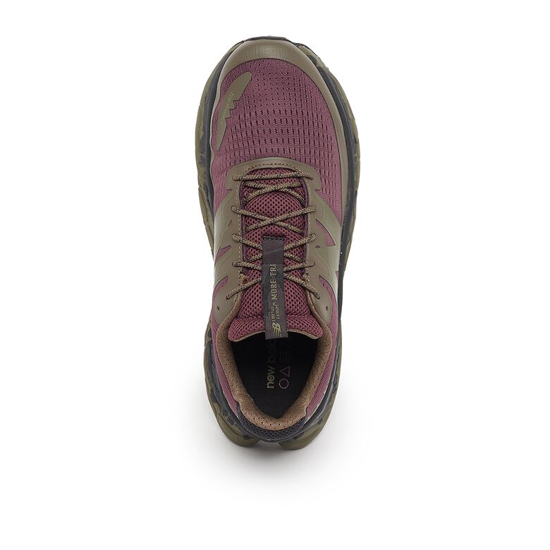 New Balance Fresh Foam More v3 Trail licorice