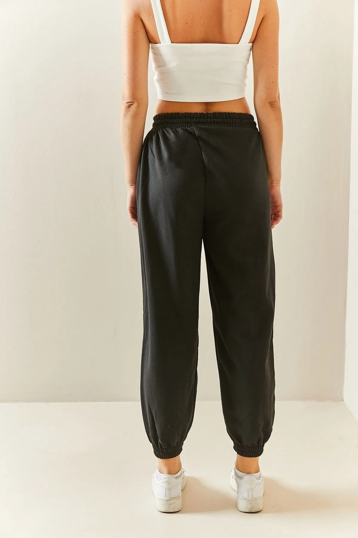 XHAN  Schwarze Jogger-Jogginghose mit hoher Taille 3YXK8-47560-02