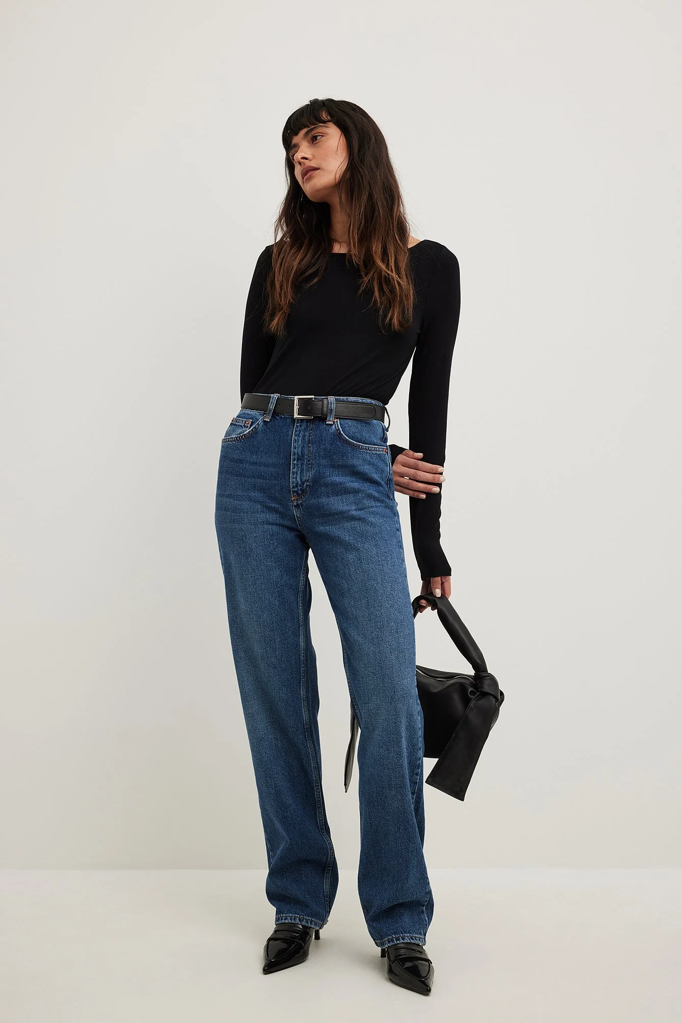 Gerade geschnittene Jeans mit hoher Taille
