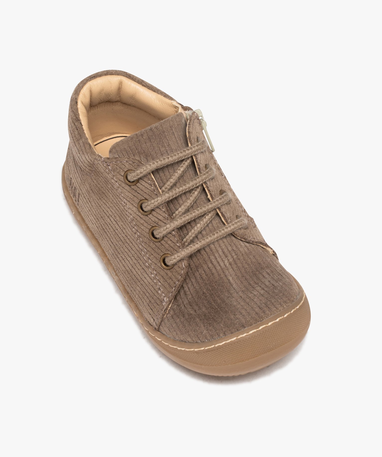 Chaussures premiers pas fille unies en cuir effet velours - NA! taupe | GEMO