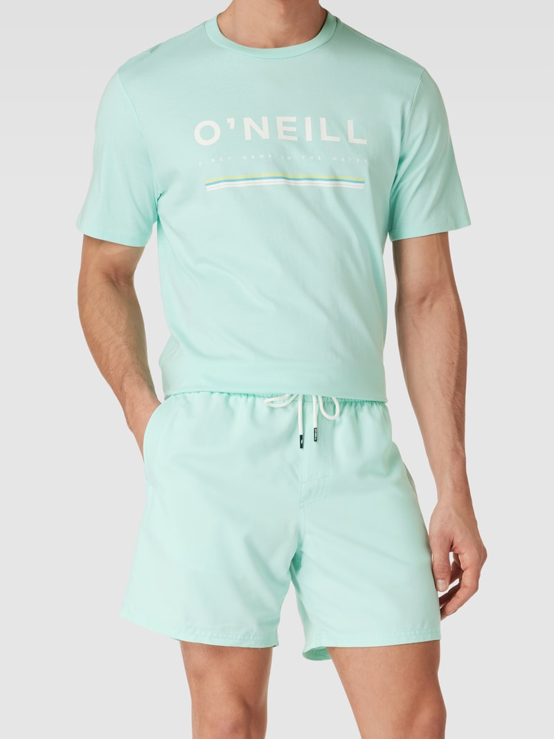 Badehose mit Label-Print Modell 'Cali' in ozean blau