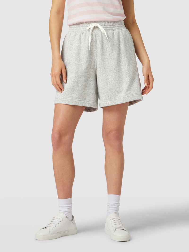 Sweatshorts mit elastischem Bund in stein