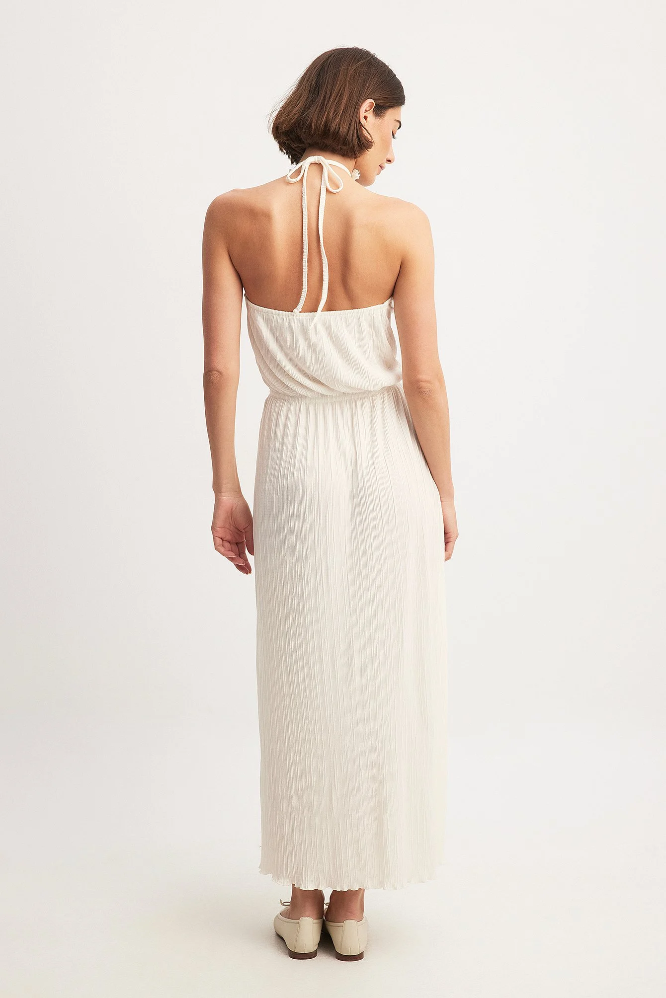 Fließendes Midikleid mit Plissees